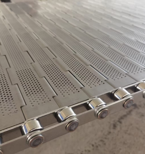 Băng tải tấm inox