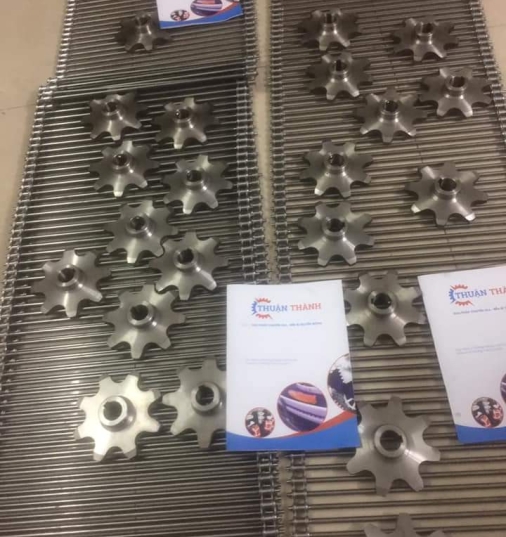 Băng tải lưới inox